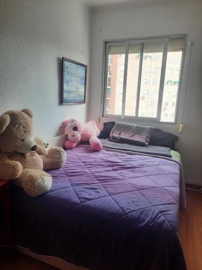 Una Habitacion Individual En Casa Familiar Dentro De Ciudad Patrimonio De La Humanidad Alcala de Henares Ngoại thất bức ảnh
